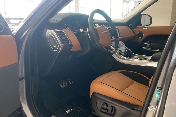 Used Land Rover Range Sport 2022 3.0 L6 YAO Black Edition Interior 2