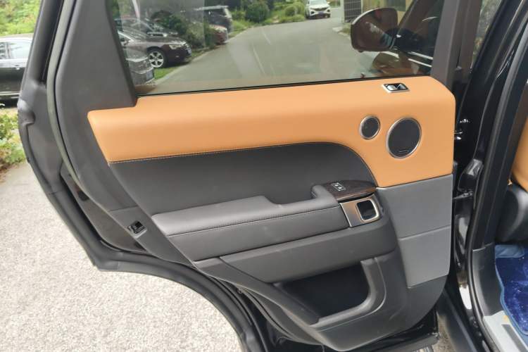 Used Land Rover Range Sport 2022 3.0 L6 YAO Black Edition Left Rear Door Interior