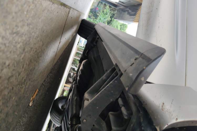 Used Land Rover Range Sport 2022 3.0 L6 YAO Black Edition Right Side Sill