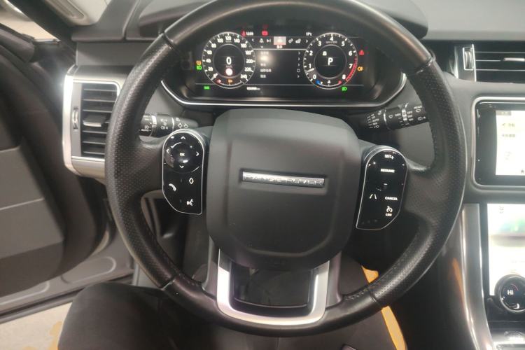 Used Land Rover Range Sport 2022 3.0 L6 SE Steering Wheel