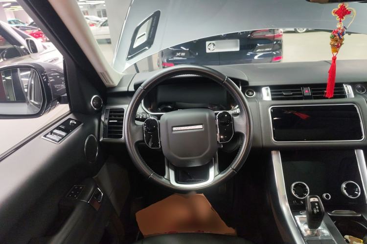 Used Land Rover Range Sport 2022 3.0 L6 SE Steering Wheel