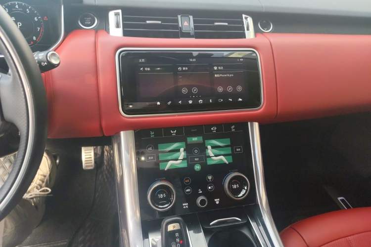 Used Land Rover Range Sport 2022 3.0 L6 YAO Black Edition Audio And AC Panel