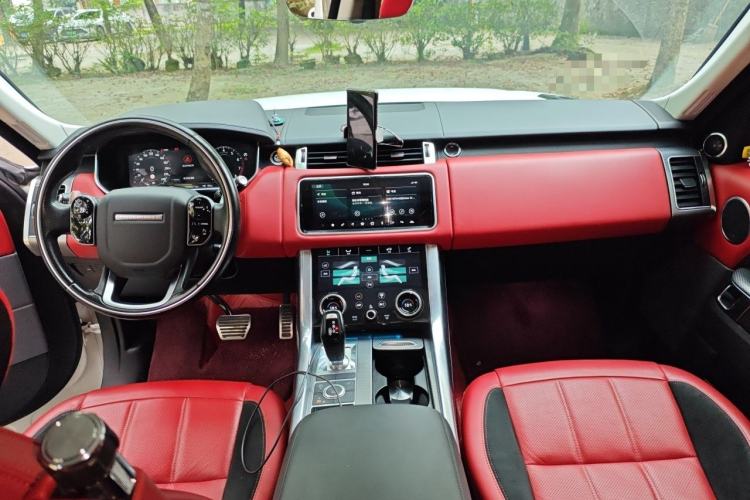 Used Land Rover Range Sport 2022 3.0 L6 YAO Black Edition Center Console