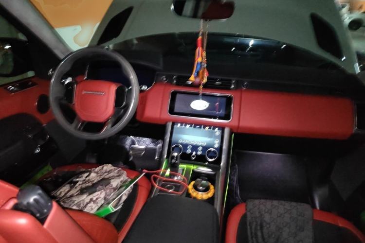 Used Land Rover Range Sport 2022 3.0 L6 HST Center Console