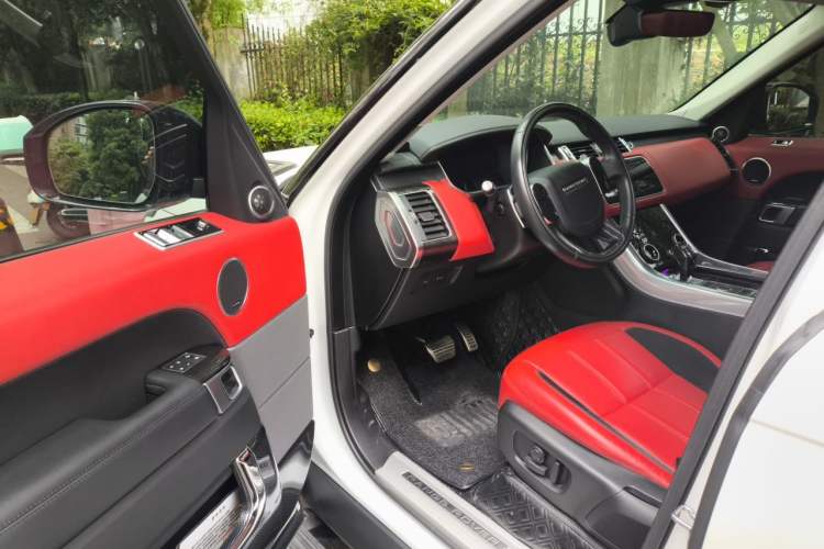 Used Land Rover Range Sport 2022 3.0 L6 YAO Black Edition Driver Seat