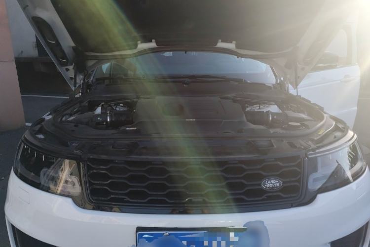 Used Land Rover Range Sport 2022 3.0 L6 YAO Black Edition Engine Bay