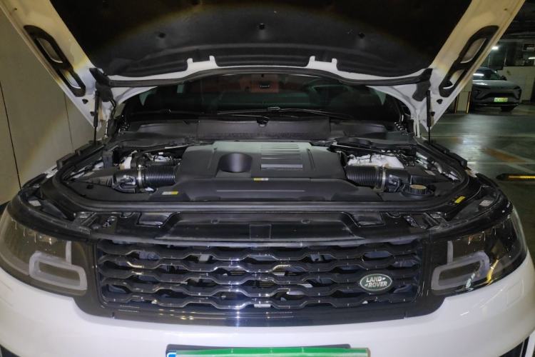 Used Land Rover Range Sport 2022 3.0 L6 YAO Black Edition Engine Bay