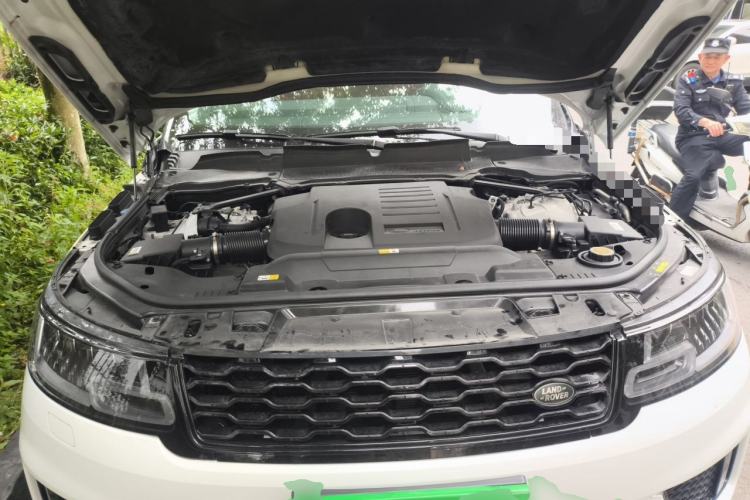 Used Land Rover Range Sport 2022 3.0 L6 YAO Black Edition Engine Bay