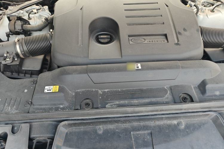 Used Land Rover Range Sport 2022 3.0 L6 YAO Black Edition Engine Bay