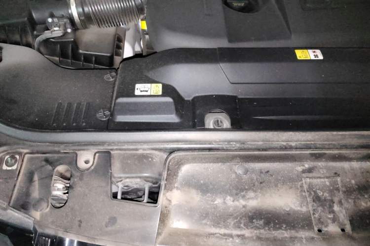 Used Land Rover Range Sport 2022 3.0 L6 HST Engine Bay Right