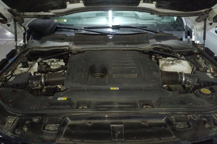 Used Land Rover Range Sport 2022 3.0 L6 YAO Black Edition Engine Bay