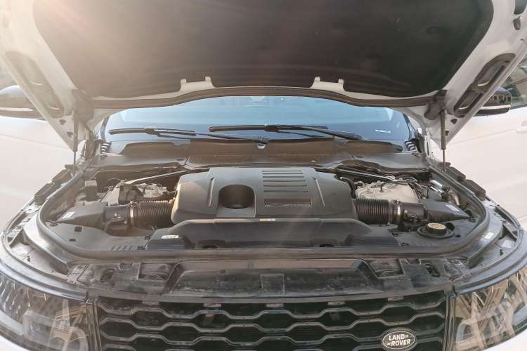 Used Land Rover Range Sport 2022 3.0 L6 YAO Black Edition Engine Bay