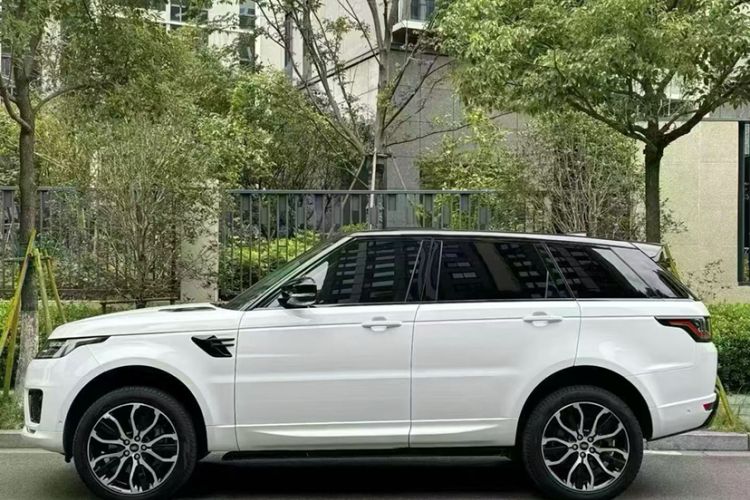 Used Land Rover Range Sport 2022 3.0 L6 YAO Black Edition Exterior 1