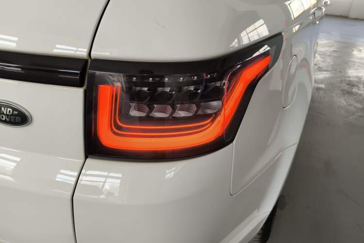 Used Land Rover Range Sport 2022 3.0 L6 YAO Black Edition Exterior 3