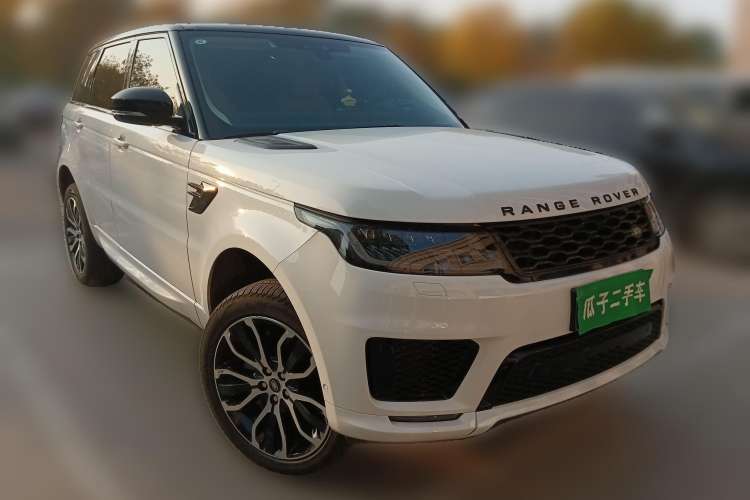 Used Land Rover Range Sport 2022 3.0 L6 YAO Black Edition Front Right 45 Deg