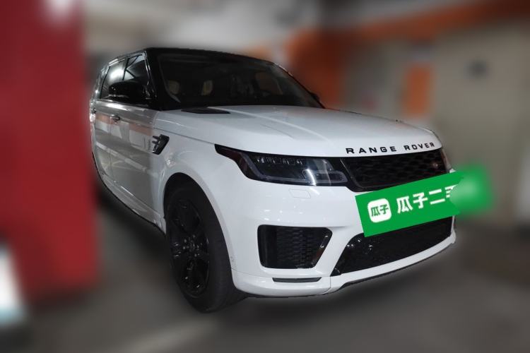 Used Land Rover Range Sport 2022 3.0 L6 HST Front Right 45 Deg