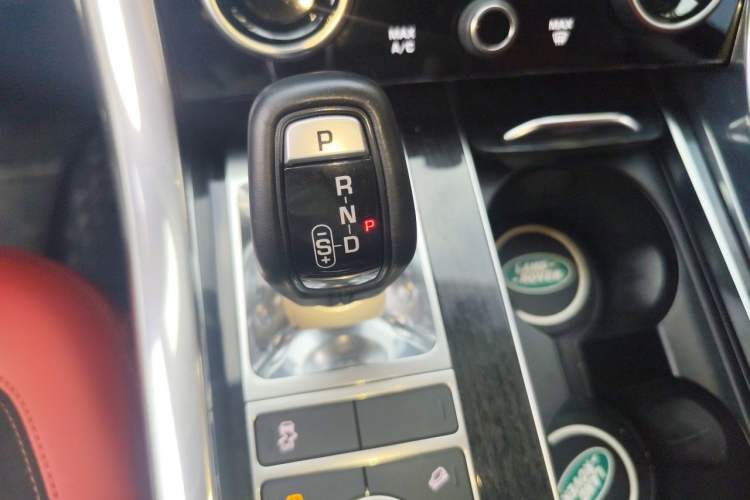 Used Land Rover Range Sport 2022 3.0 L6 YAO Black Edition Gear Lever