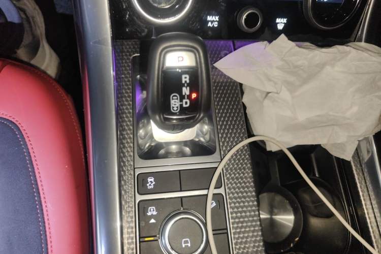 Used Land Rover Range Sport 2022 3.0 L6 YAO Black Edition Gear Lever