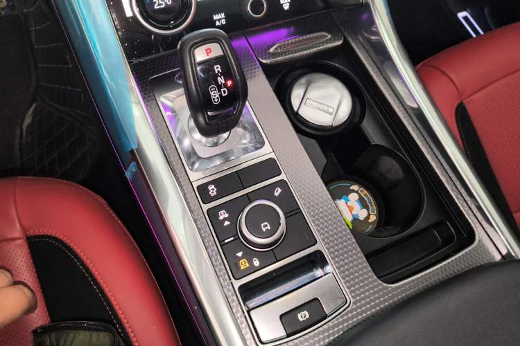 Used Land Rover Range Sport 2022 3.0 L6 YAO Black Edition Gear Lever
