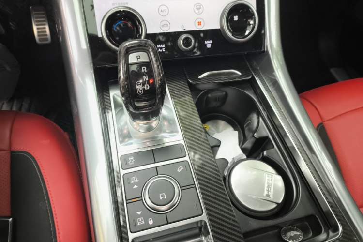 Used Land Rover Range Sport 2022 3.0 L6 YAO Black Edition Gear Lever