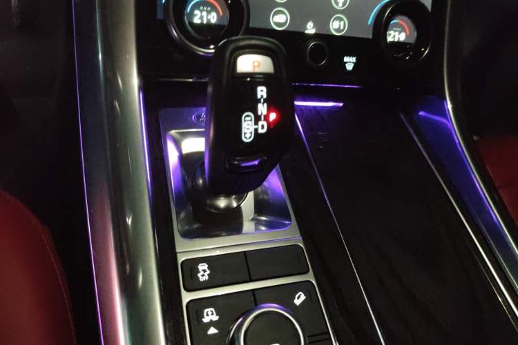 Used Land Rover Range Sport 2022 3.0 L6 YAO Black Edition Gear Lever