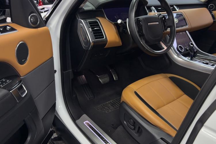 Used Land Rover Range Sport 2022 3.0 L6 YAO Black Edition Interior 2