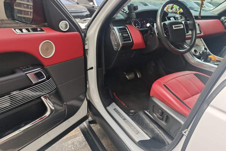 Used Land Rover Range Sport 2022 3.0 L6 YAO Black Edition Interior 3