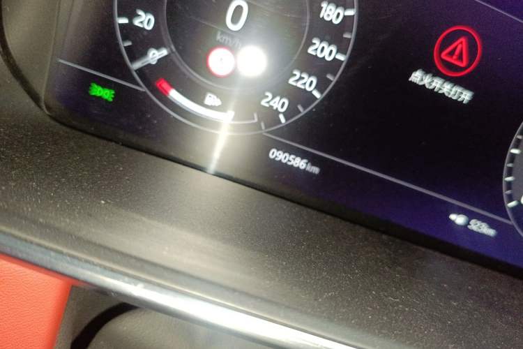 Used Land Rover Range Sport 2022 3.0 L6 YAO Black Edition Odometer Close Up