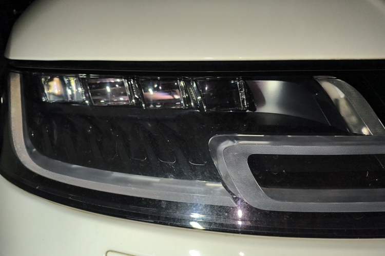 Used Land Rover Range Sport 2022 3.0 L6 YAO Black Edition Right Front Headlight