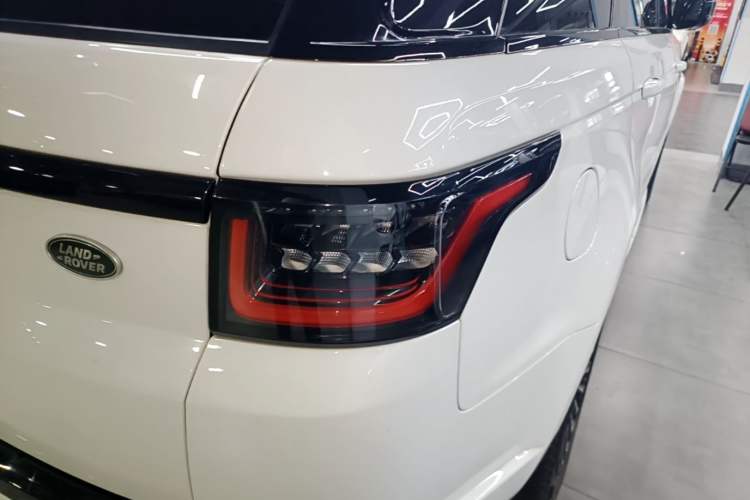 Used Land Rover Range Sport 2022 3.0 L6 YAO Black Edition Right Rear Taillight