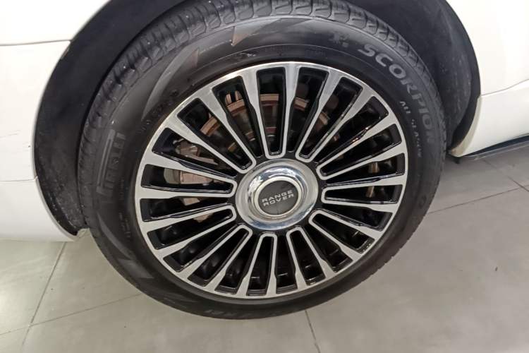 Used Land Rover Range Sport 2022 3.0 L6 YAO Black Edition Right Rear Wheel Hub