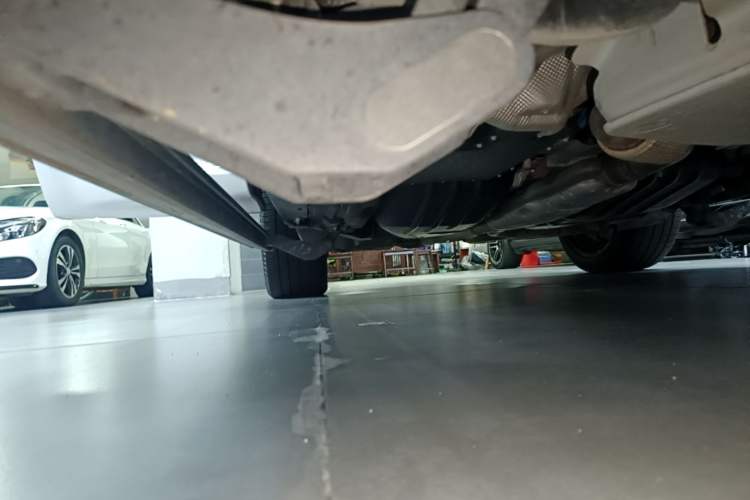 Used Land Rover Range Sport 2022 3.0 L6 YAO Black Edition Right Side Sill