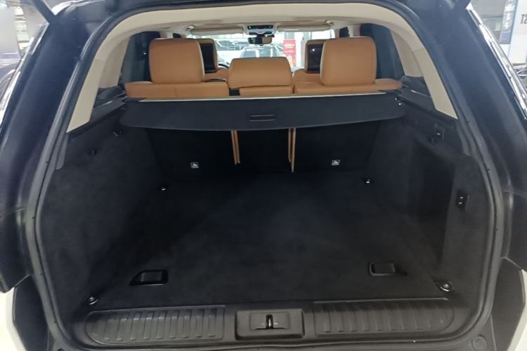 Used Land Rover Range Sport 2022 3.0 L6 YAO Black Edition Trunk