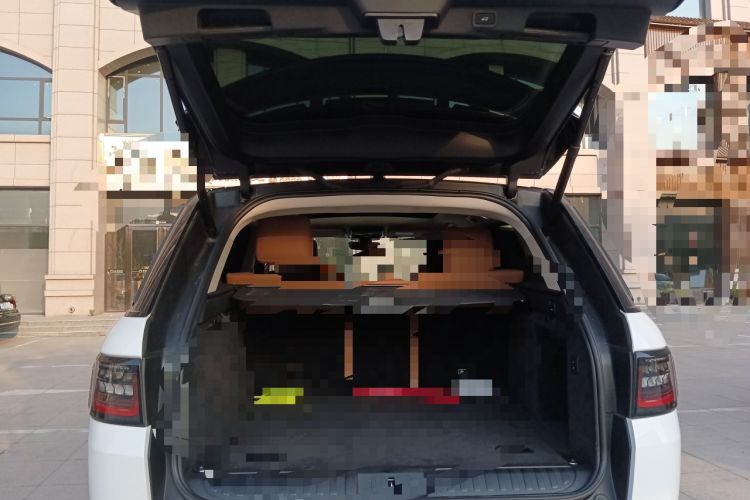 Used Land Rover Range Sport 2022 3.0 L6 YAO Black Edition Trunk