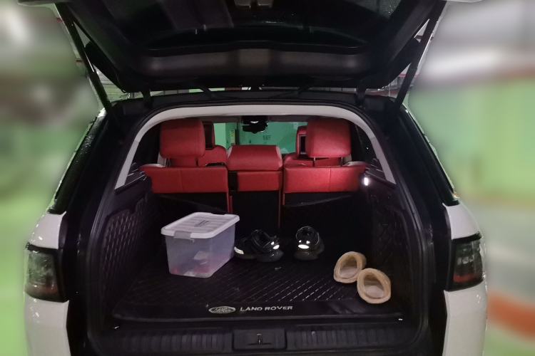 Used Land Rover Range Sport 2022 3.0 L6 YAO Black Edition Trunk
