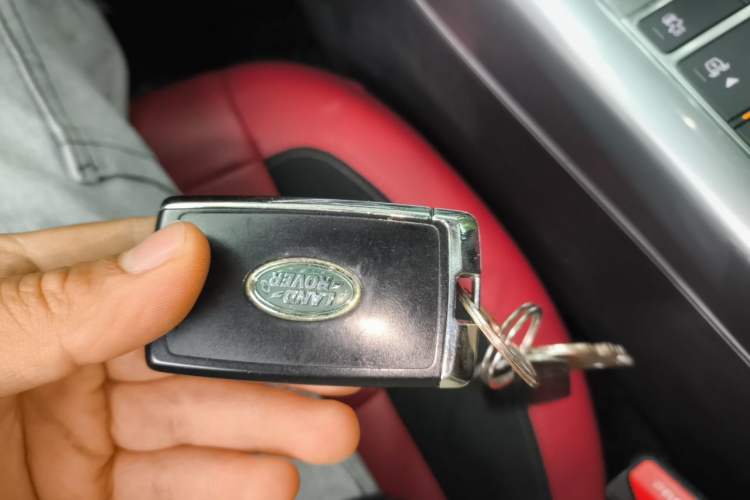 Used Land Rover Range Sport 2022 3.0 L6 YAO Black Edition Vehicle Key