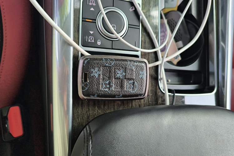 Used Land Rover Range Sport 2022 3.0 L6 YAO Black Edition Vehicle Key