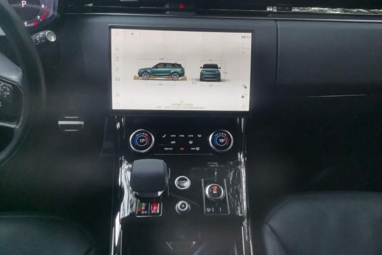 Used Land Rover Range Sport 2023 Edition 400PS First Release Audio And AC Panel