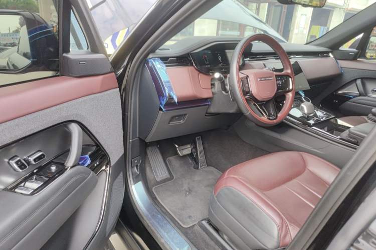 Used Land Rover Range Sport 2023 400PS Dynamic SE Driver Seat