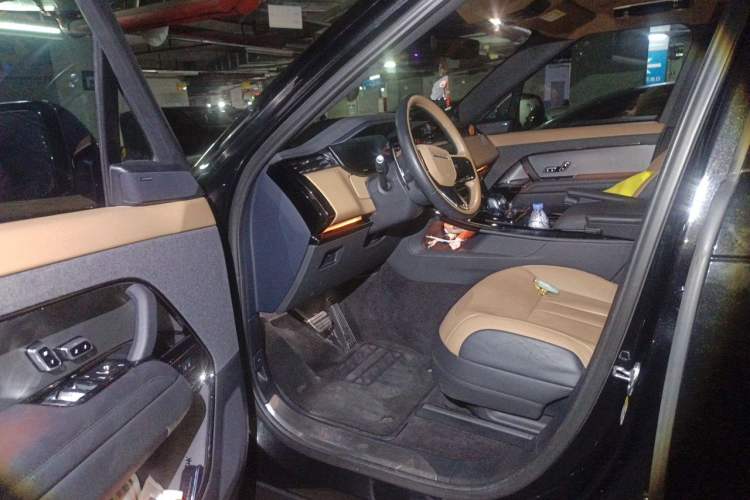 Used Land Rover Range Sport 2023 400PS Dynamic SE Driver Seat