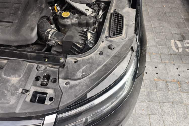 Used Land Rover Range Sport 2023 360 PS S Engine Bay Left