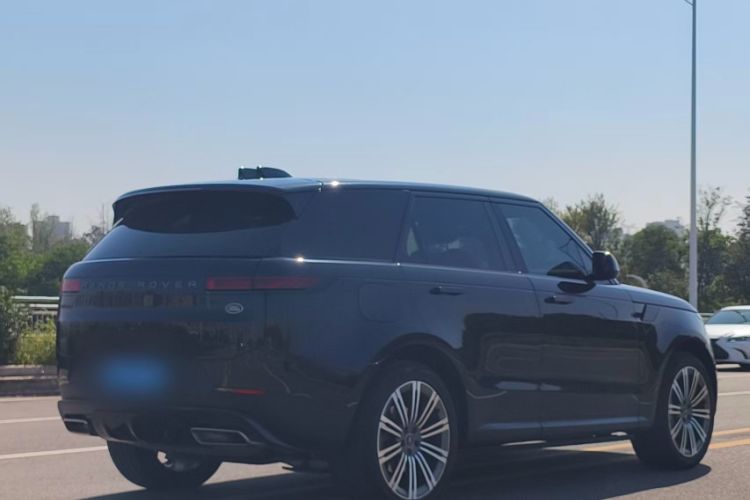 Used Land Rover Range Sport 2023 360 PS S Exterior 4
