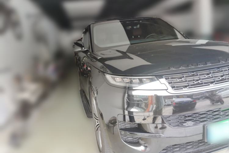 Used Land Rover Range Sport 2023 400PS Dynamic HSE Front Right 45 Deg