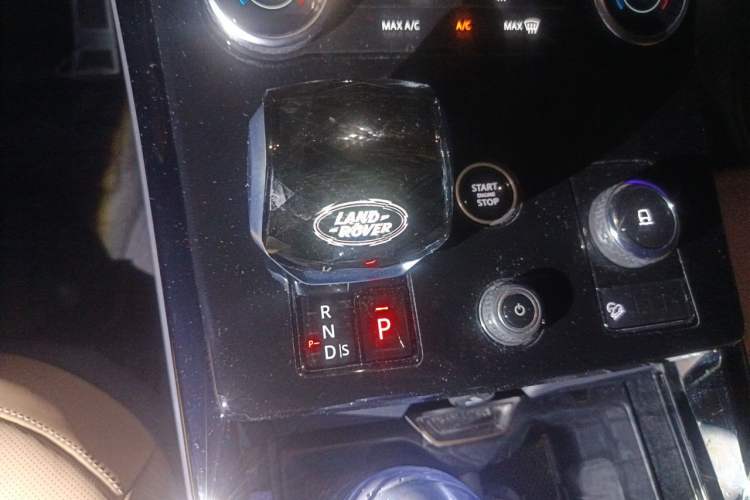Used Land Rover Range Sport 2023 400PS Dynamic SE Gear Lever