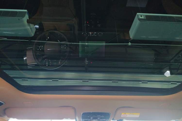 Used Land Rover Range Sport 2023 400PS Dynamic SE Headliner