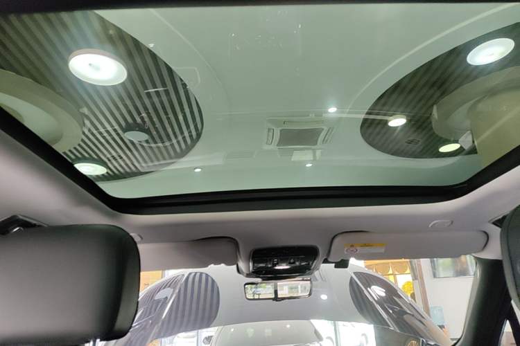 Used Land Rover Range Sport 2023 360 PS S Headliner