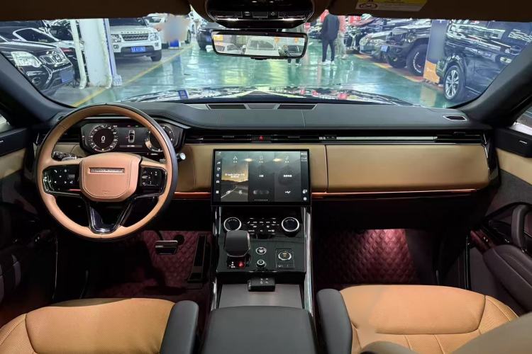 Used Land Rover Range Sport 2023 400PS Dynamic SE Interior 1