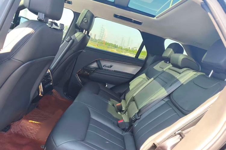 Used Land Rover Range Sport 2023 360 PS S Interior 4