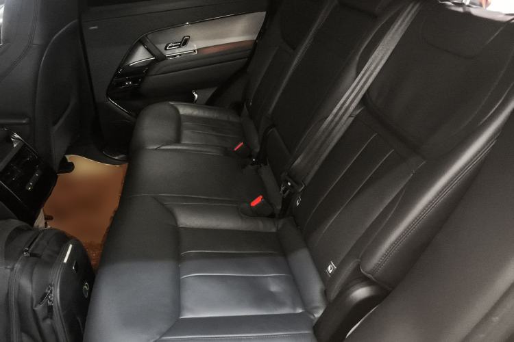 Used Land Rover Range Sport 2023 360 PS S Interior 4