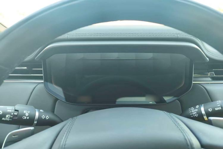Used Land Rover Range Sport 2023 360 PS S Interior 8